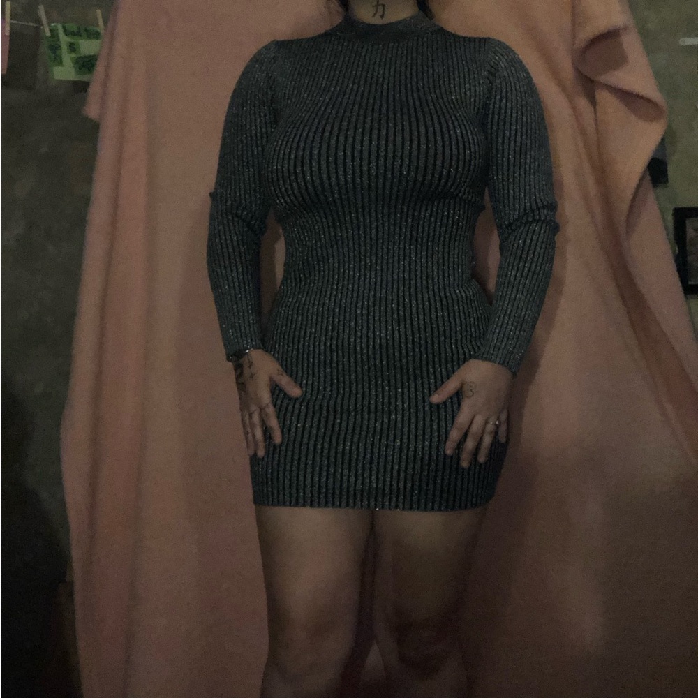 Chic Long Sleeve Ribbed Dress in Black and Gray